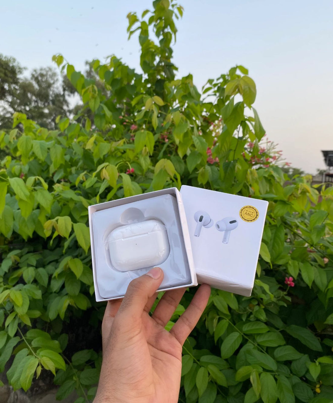 2.01″ 7in1 Ultra Smartwatch Bluetooth Calling Smartwatch, AI Voice Assistant, Metal Body with SpO2, Heart Rate Monitoring (7 Multicolor Straps)